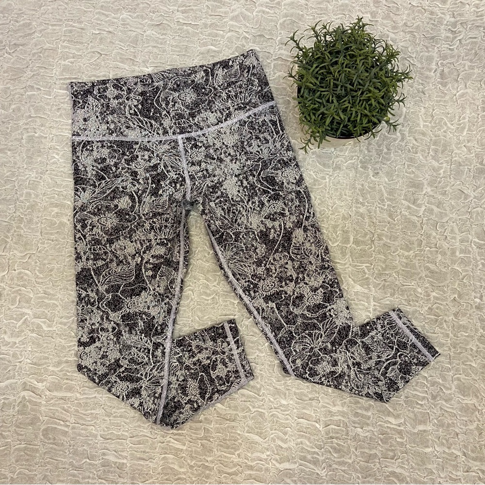 Athleta High Waist 7/8 Crop Leggings Workout Gym Yoga Barre Running Pants Small